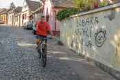 Sırbistan-İnsan (Serbia-People) | www.sirtcantaligezgin.com | © Muratcan Gümüş